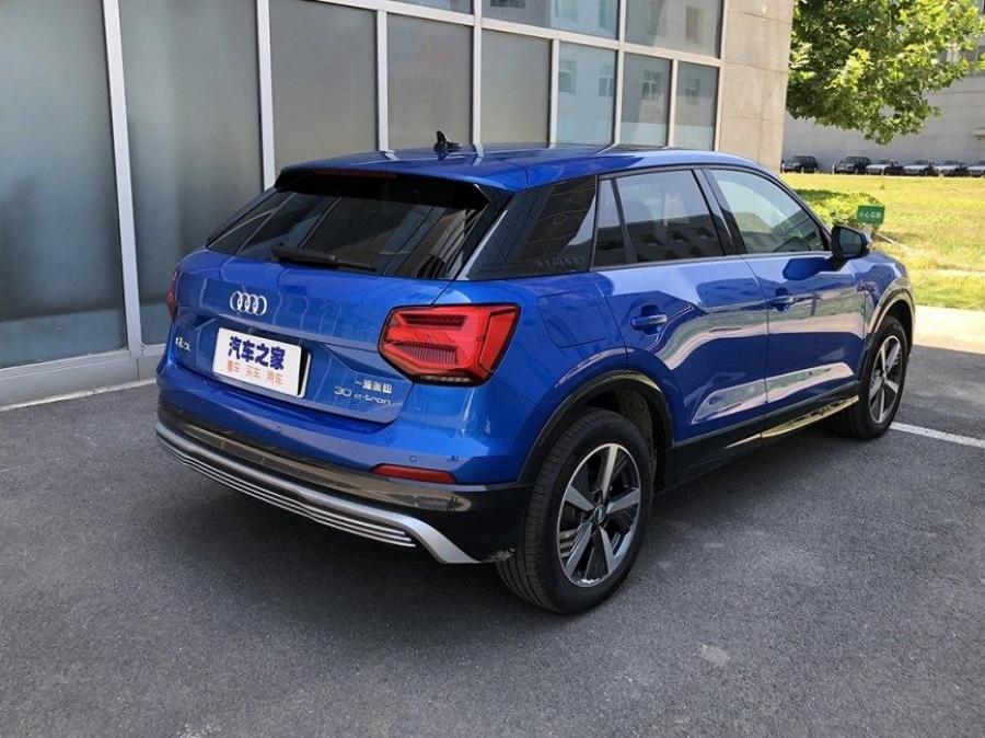  Audi Q2 L 30 e-tron 2019 года  (CN) (фото 7 из 35)